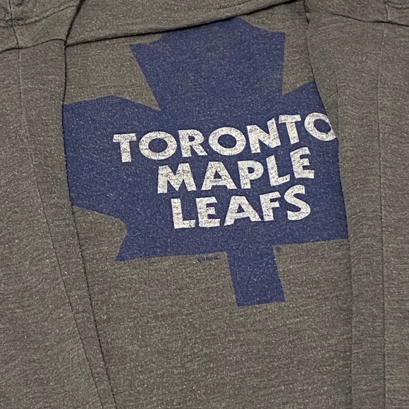 Grey Maple Leafs SS Tee, M - Picture 6 of 7